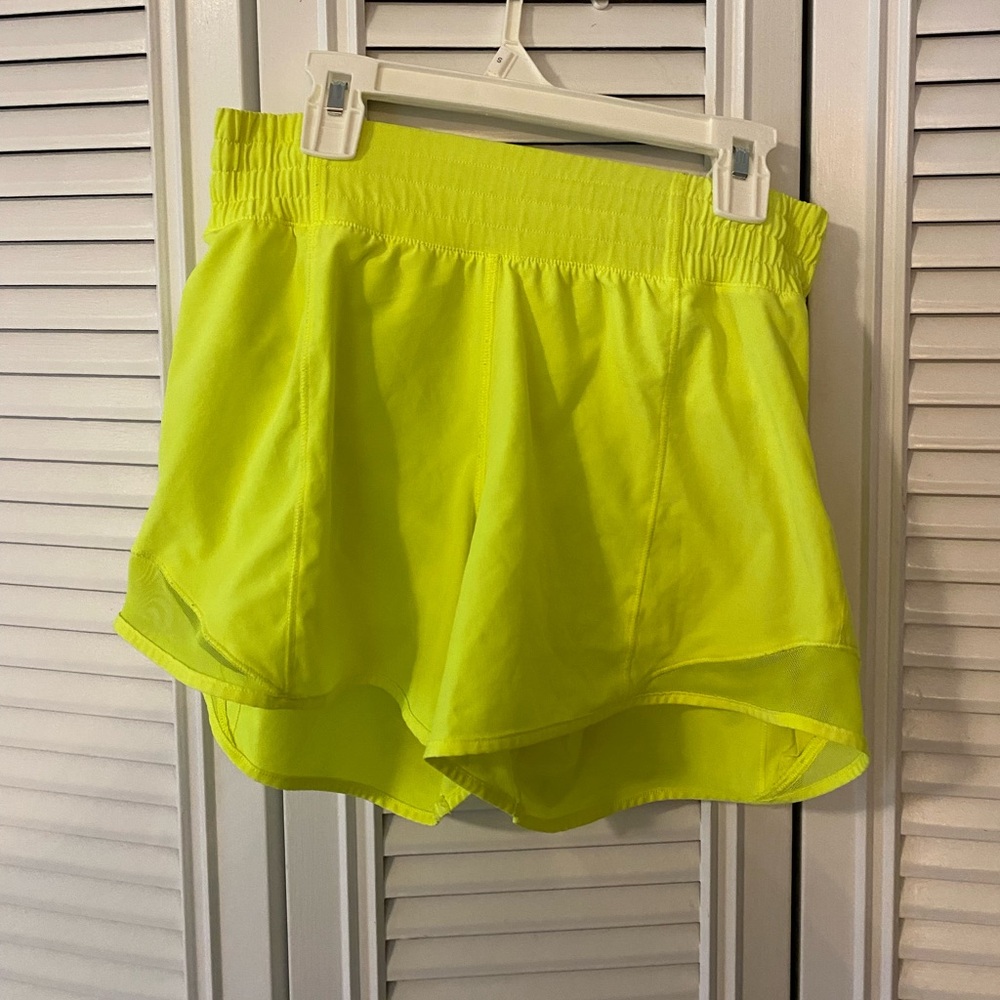 Lululemon Hotty Hot Shorts Size 4Tall Highlight Yellow